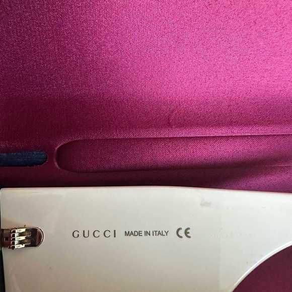 Gucci Sunglasses - Picture 5 of 7